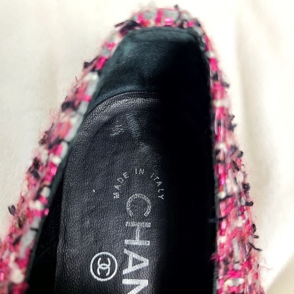 Authentic Chanel Lace Up  Pink and Black Tweed Pearl "CC" Logo Platform Sneakers - Picture 10 of 16